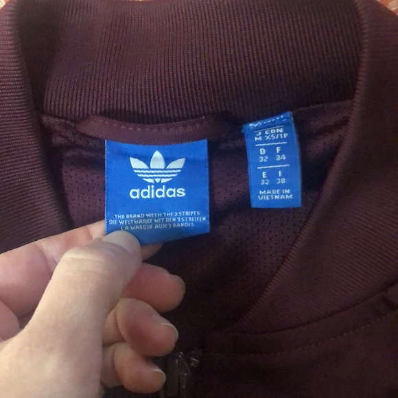 Adidas RARE awesome trefoil track coat with banded writing on back Sz XS EUC - Picture 4 of 10